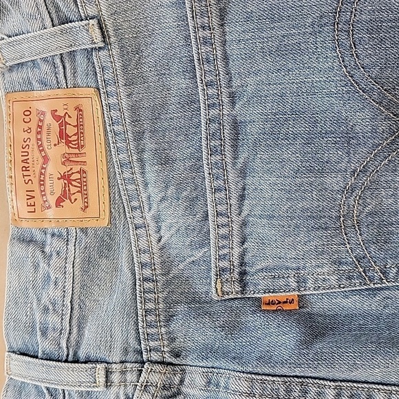 Levi's Size 29 Med-Light Wash Denim Midi Skirt, Front Slit, Exc. Used Condition - Picture 12 of 12